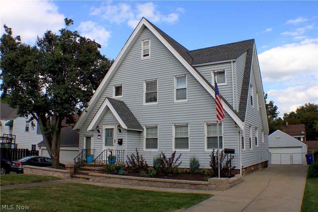 4613 Landchester Road Cleveland, OH 44109 - Photo 1 of 29 Gallery Image 1
