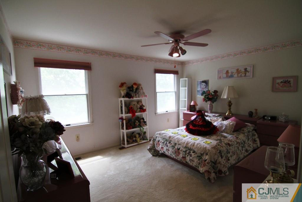6 Adams Road Kendall Park, NJ 08824 - Photo 10 of 11 Gallery Image 10