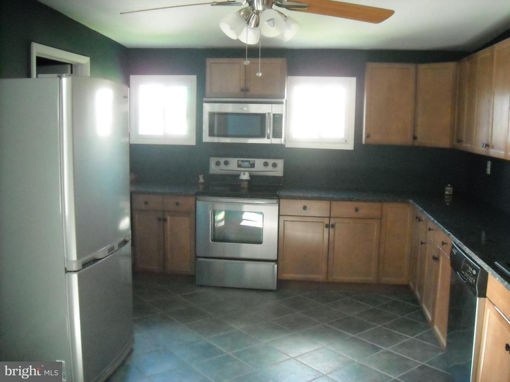 315 Rexmont Road Lebanon, PA 17042 - Photo 5 of 17 Gallery Image 5