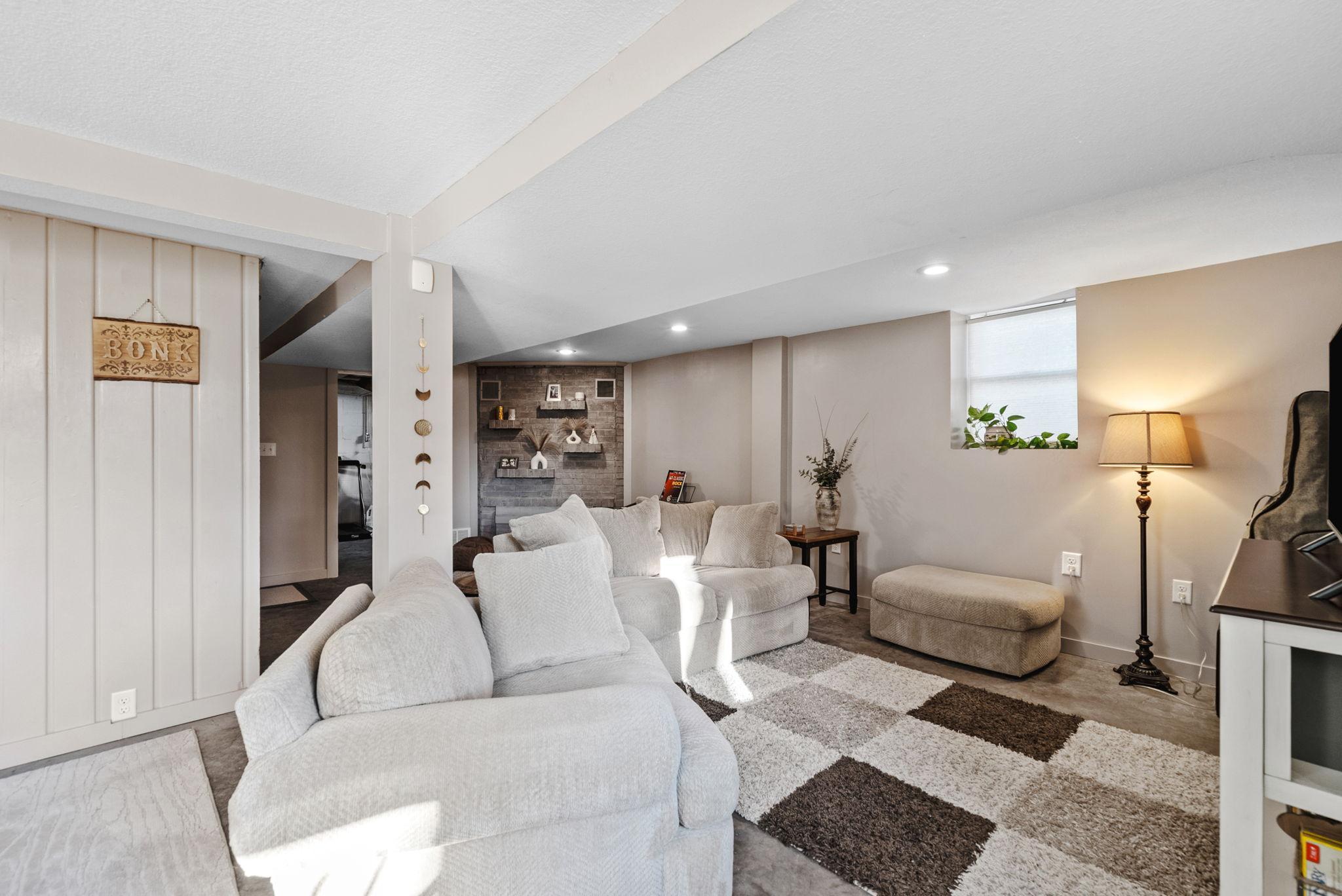 58 Grove Street Mahtomedi, MN 55115 - Photo 17 of 23