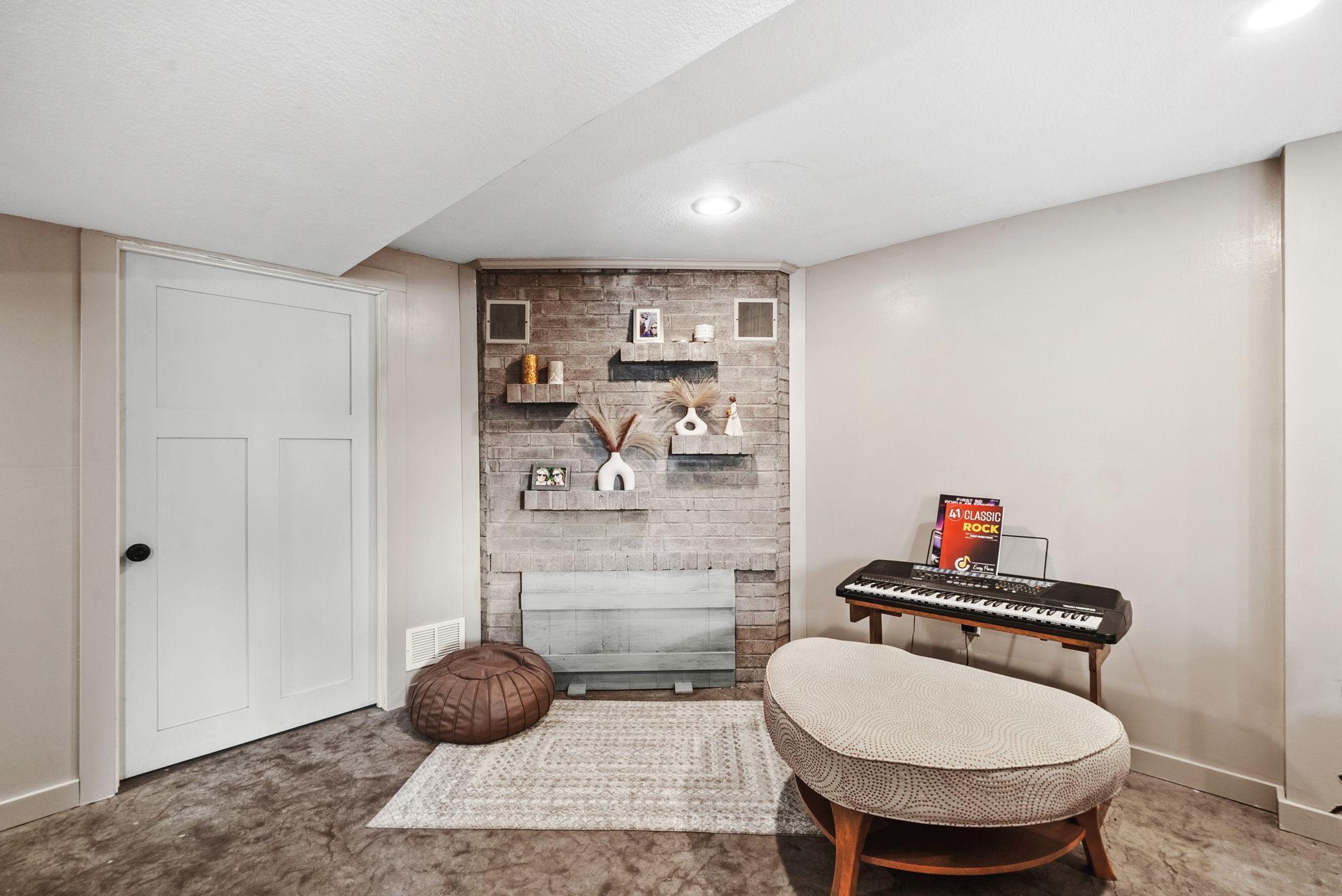 58 Grove Street Mahtomedi, MN 55115 - Photo 18 of 23