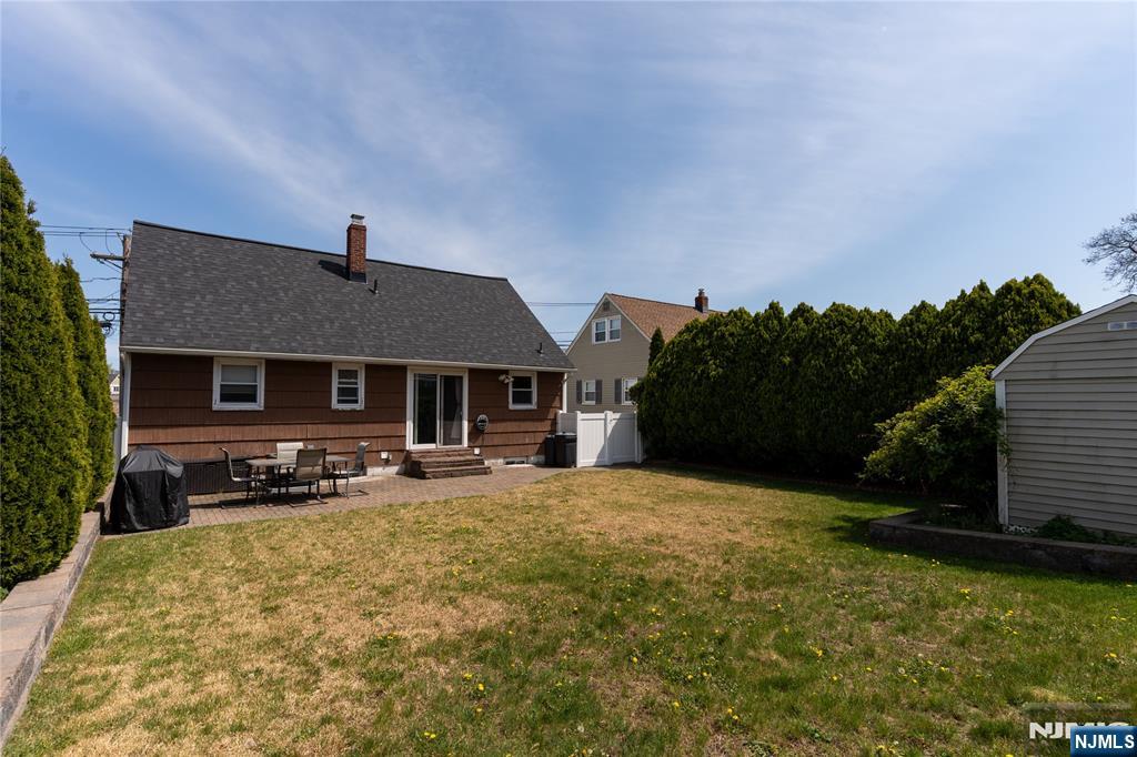 93 Brighton Road Clifton, NJ 07012 - Photo 28 of 32