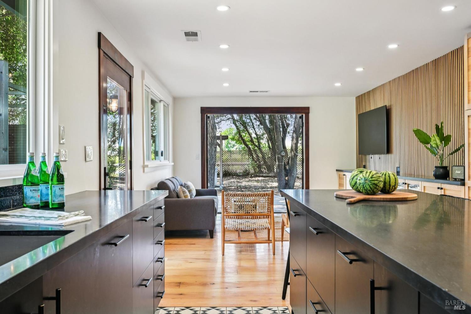 1081 Las Amigas Road Napa, CA 94559 - Photo 6 of 51