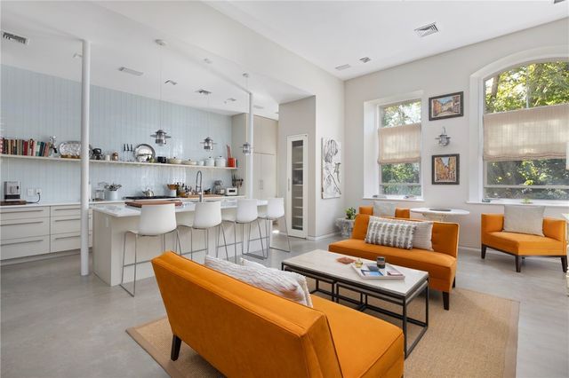 $4,200 | 426 Spring Street, Unit 101, Newport, RI 02840