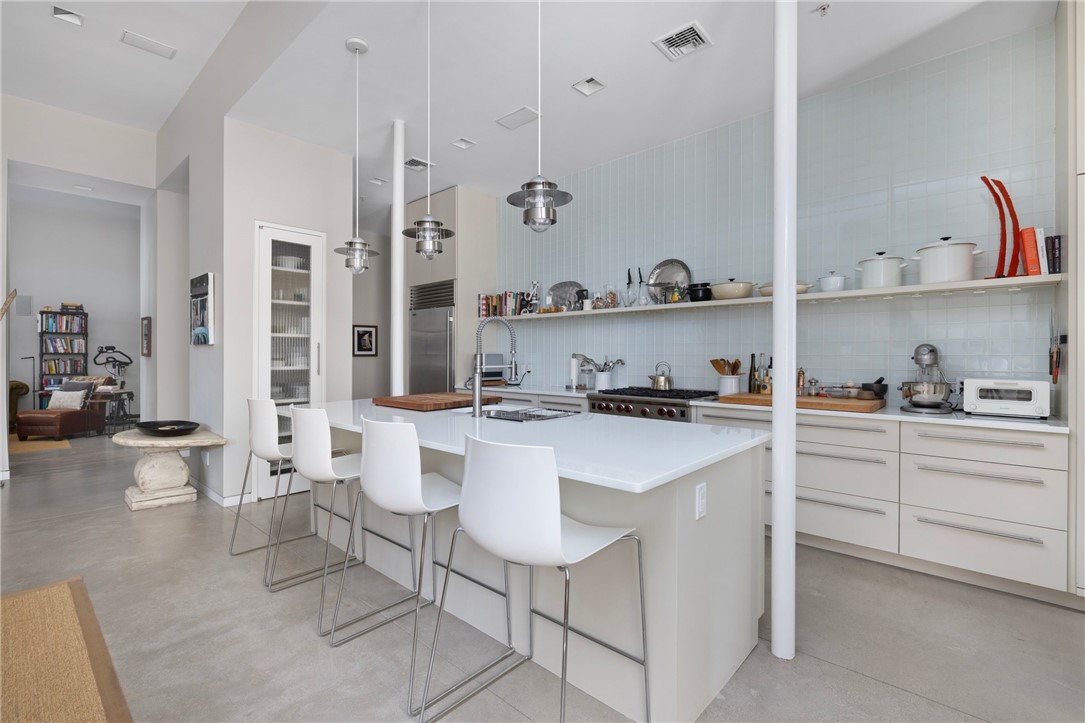 426 Spring Street, Unit 101 Newport, RI 02840 - Photo 12 of 37