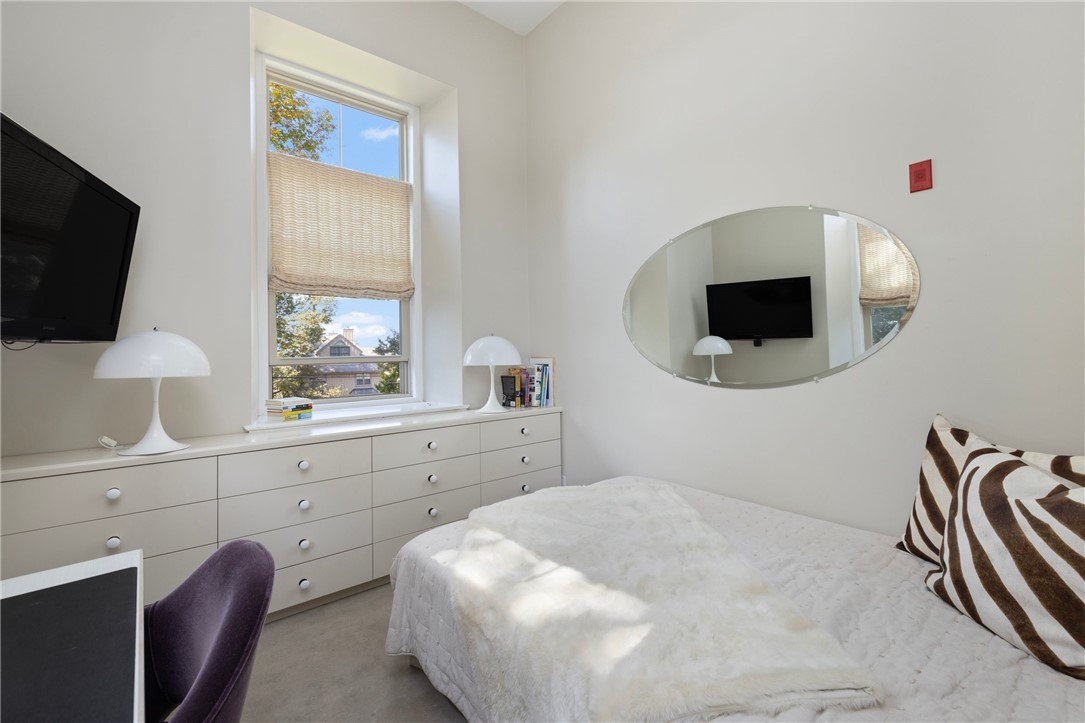 426 Spring Street, Unit 101 Newport, RI 02840 - Photo 19 of 37