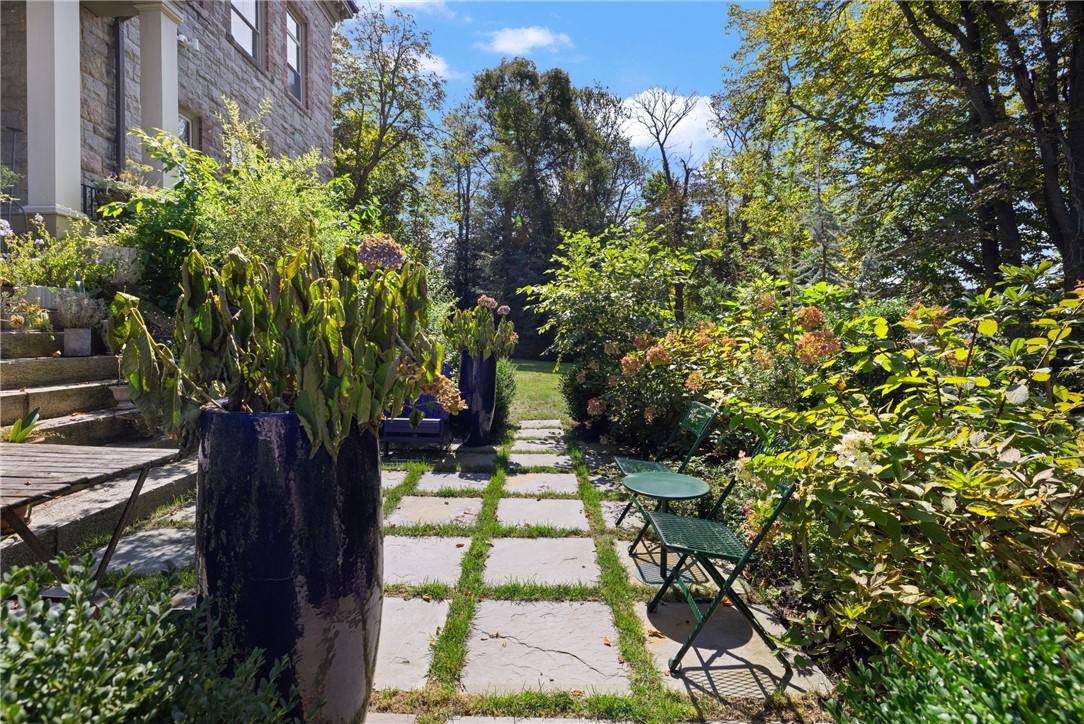 426 Spring Street, Unit 101 Newport, RI 02840 - Photo 26 of 37