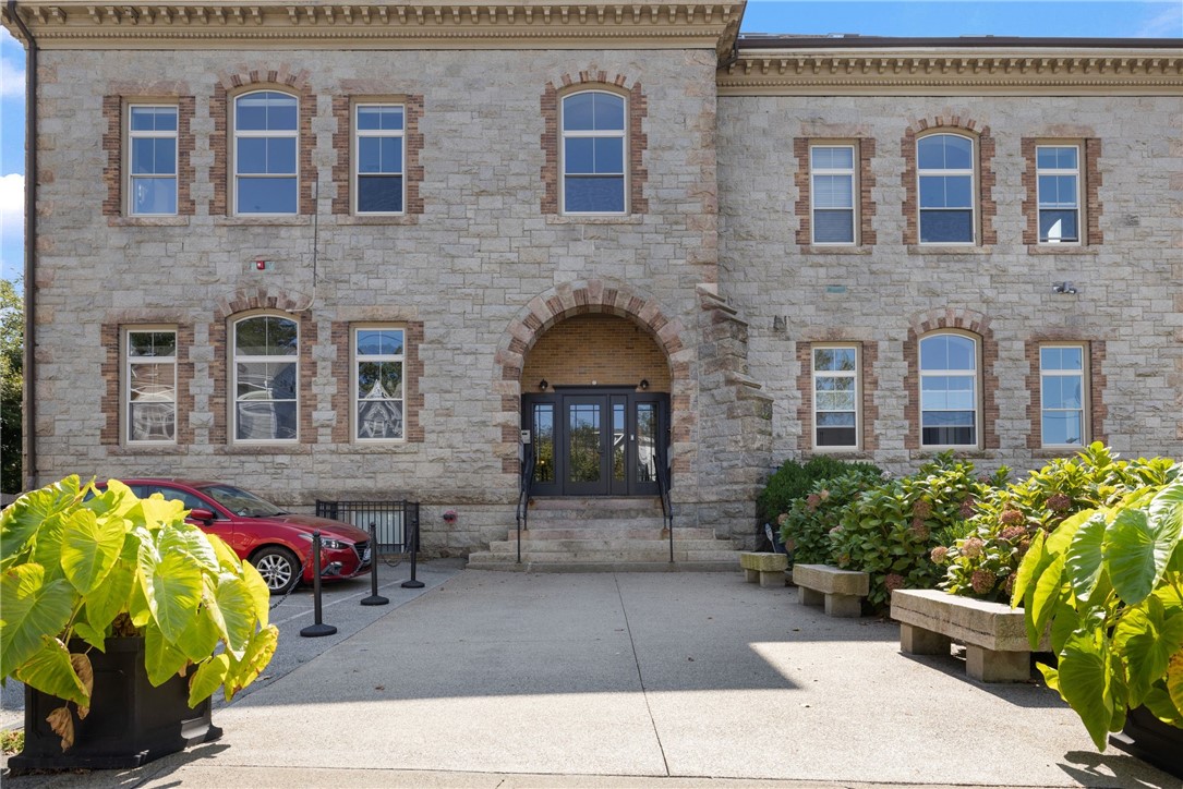 426 Spring Street, Unit 101 Newport, RI 02840 - Photo 29 of 37