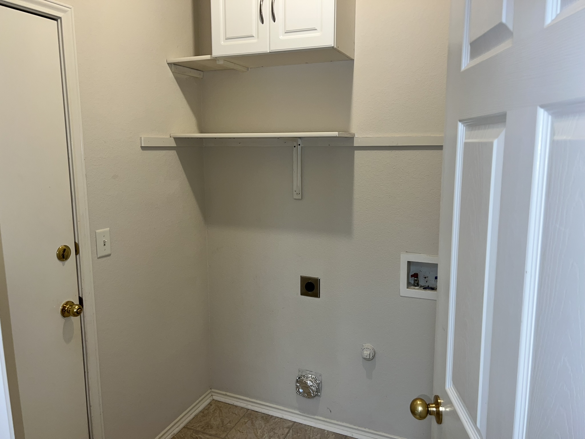 1310 East 3rd Street Georgetown, TX 78626 - Photo 6 of 13 a view of small space