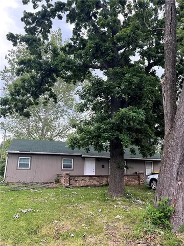 $179,000 | 11003 Bristol Terrace, Kansas City, MO 64134