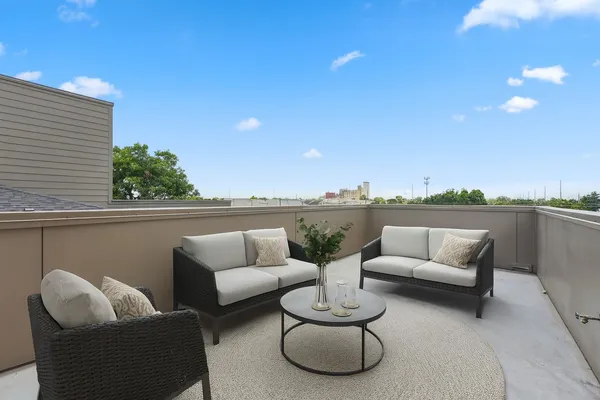 $579,990 | 3510 Saltus Street, Houston, TX 77003