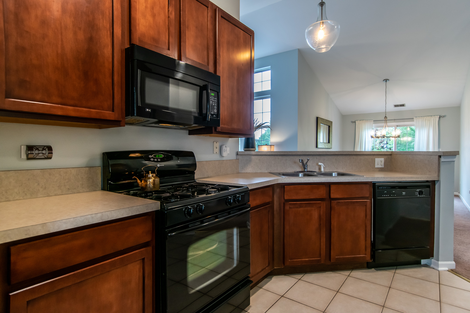 2220 Waterleaf Court, Unit 202 Naperville, IL 60564 - Photo 17 of 33