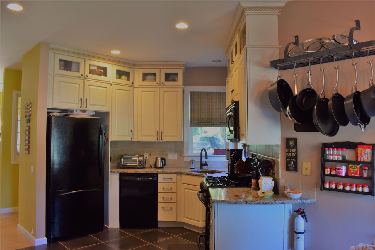 14 Arbor Road South Burlington, VT 05403 - Photo 5 of 18 Gallery Image 5