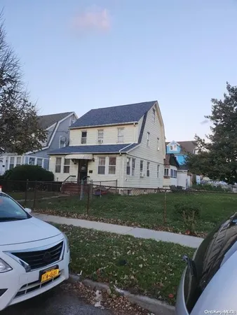 $1,400 | 105-41 189th Street, Unit 3 | Hollis