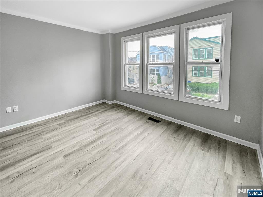 9 Patten Place Newark, NJ 07112 - Photo 11 of 23 Gallery Image 11