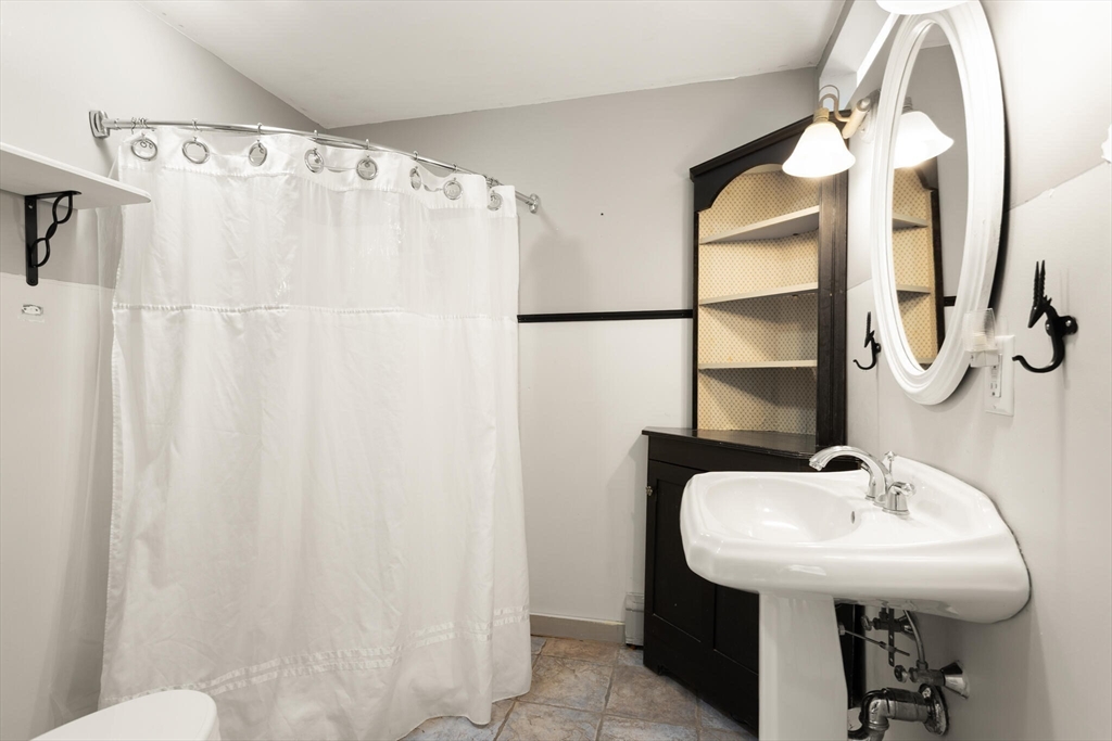 10 Lakin Street Pepperell, MA 01463 - Photo 25 of 28