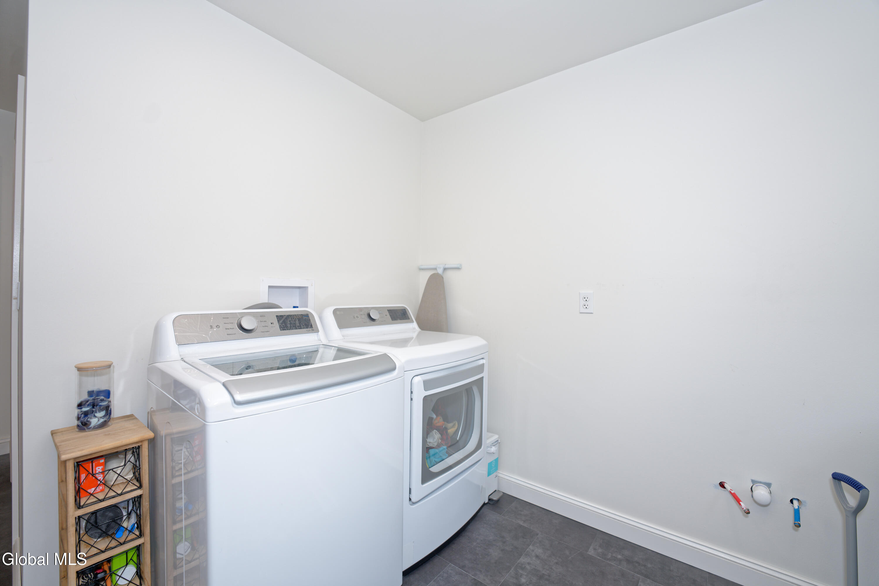 17 Ringwald Road Coeymans, NY 12046 - Photo 23 of 47 2 Master 6