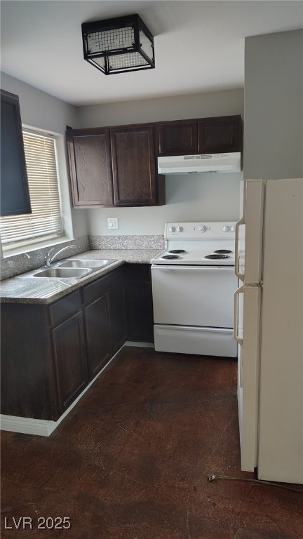 311 North 11th Street, Unit C Las Vegas, NV 89101 - Photo 6 of 8 Bright kitchen