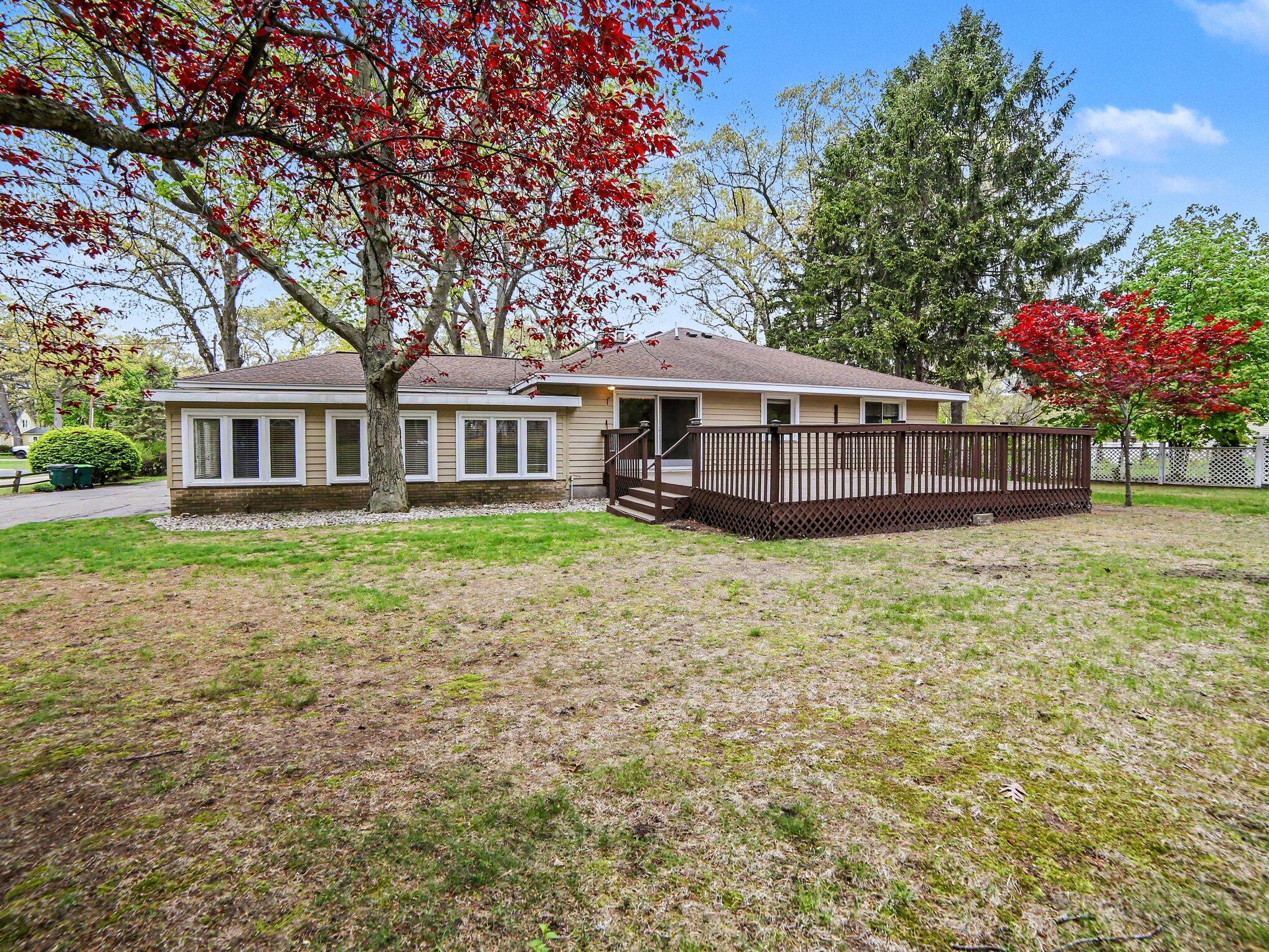 204 North Fruitport Road Spring Lake, MI 49456 - Photo 22 of 37 Rear