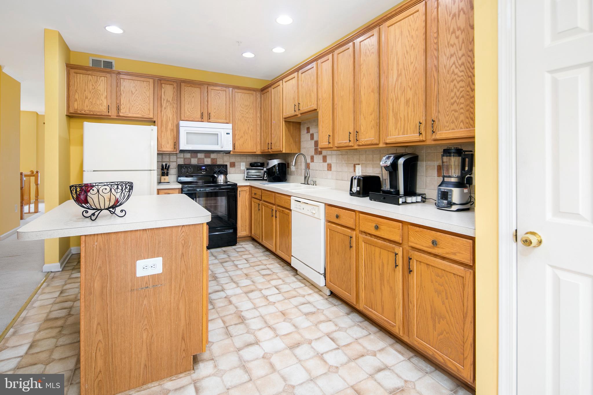 5 Inkberry Circle Gaithersburg, MD 20877 - Photo 7 of 22 Gallery Image 7