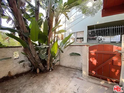 $1,875,000 | 1846 Silver Lake Boulevard, Los Angeles, CA 90026