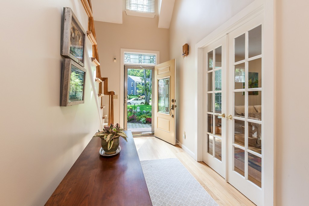 777 First Parish Road Scituate, MA 02066 - Photo 4 of 30 Gallery Image 4