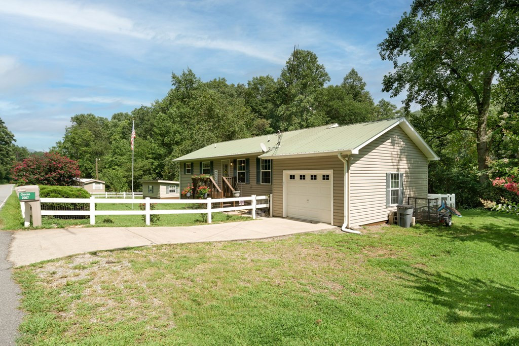 2067 Qualla Road Hayesville, NC 28904 - Photo 3 of 41 Gallery Image 3