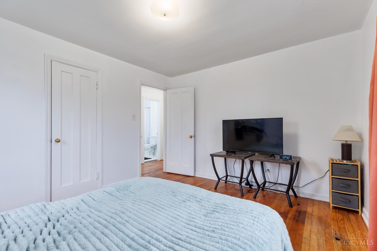 521 Roebling Road Cincinnati, OH 45238 - Photo 11 of 38 Gallery Image 11