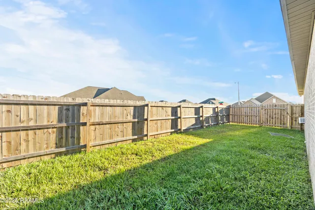 $1,700 | 223 Stanwell Avenue, Duson, LA 70529