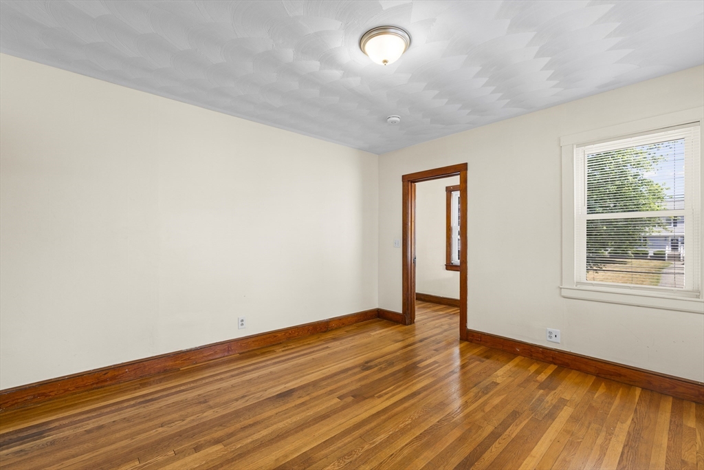 52 Chesterfield Street Boston, MA 02136 - Photo 9 of 23