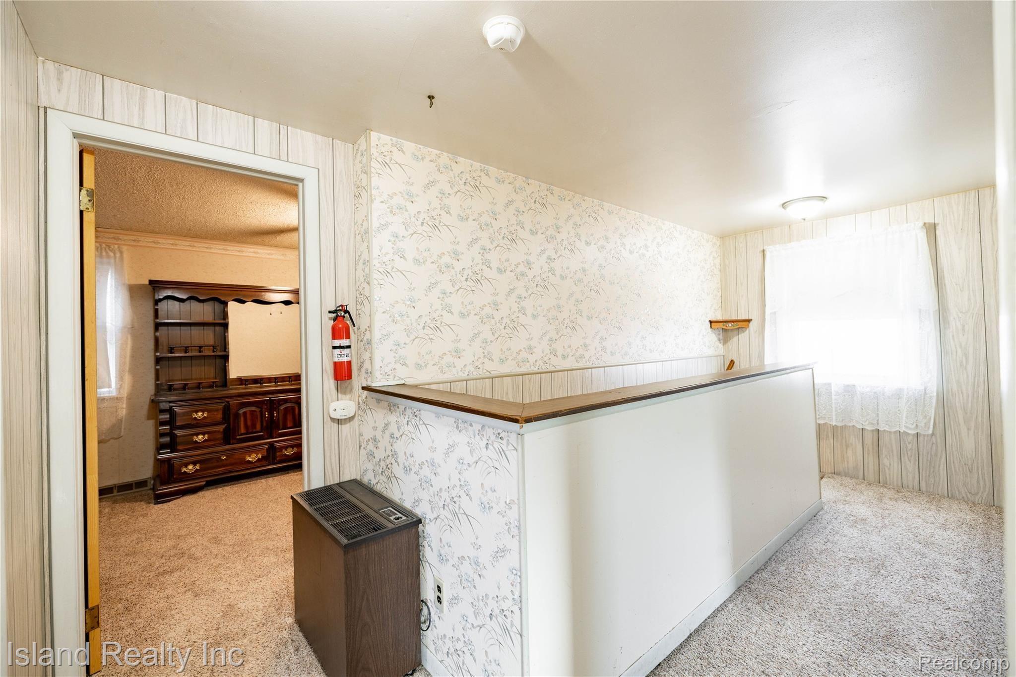 12972 Kerr Street Southgate, MI 48195 - Photo 16 of 28 12972 Kerr, Southgate (21 of 32).jpg