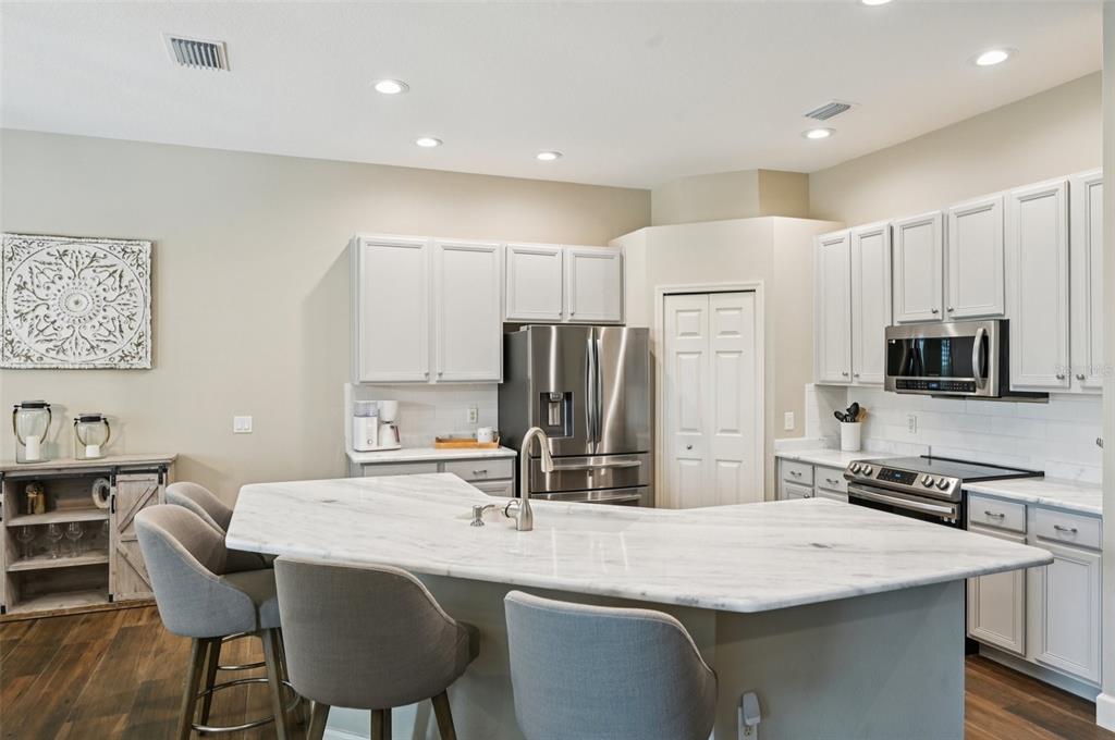 152 Spring Drive Rotonda West, FL 33947 - Photo 13 of 54