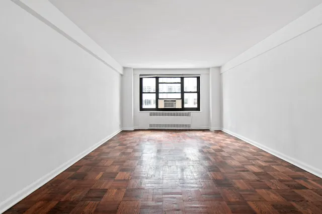 $3,950 | 135 East 54th Street, Unit 12L | Midtown East