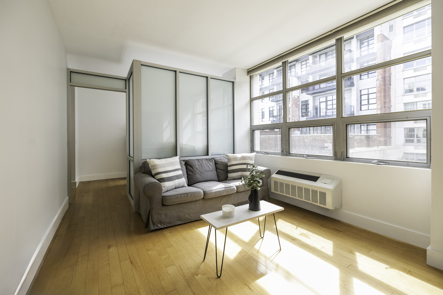 5-26 47th Road, Unit 3C Queens, NY 11101 - Photo 4 of 10