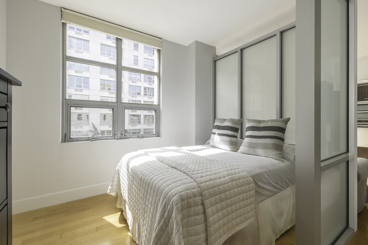 5-26 47th Road, Unit 3C Queens, NY 11101 - Photo 5 of 10