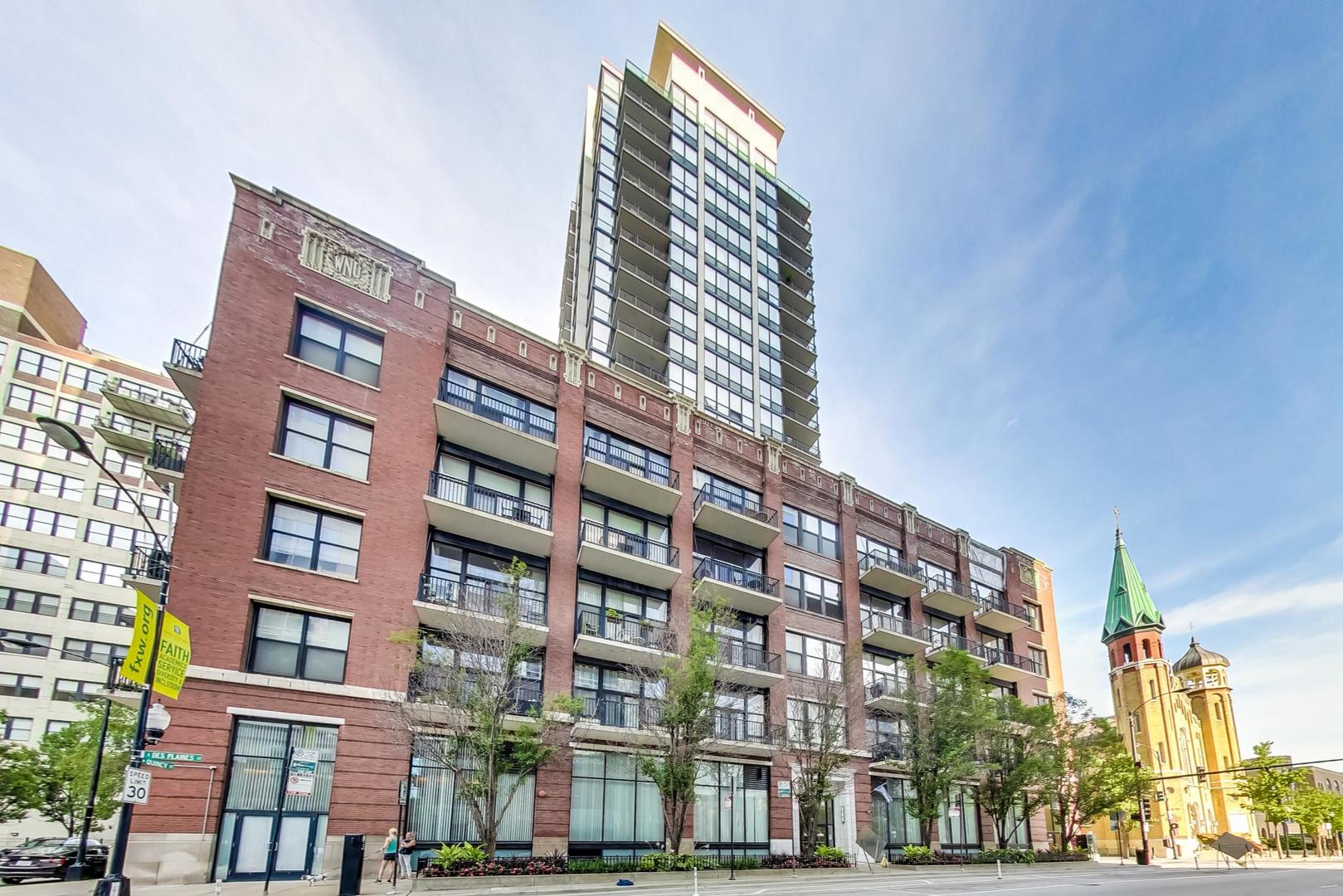 210 South Desplaines Street, Unit 803 Chicago, IL 60661 - Photo 1 of 23