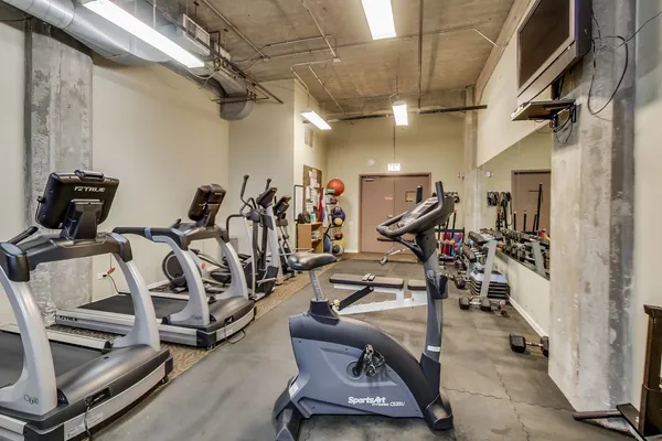 $219,000 | 210 South Desplaines Street, Unit 803, Chicago, IL 60661