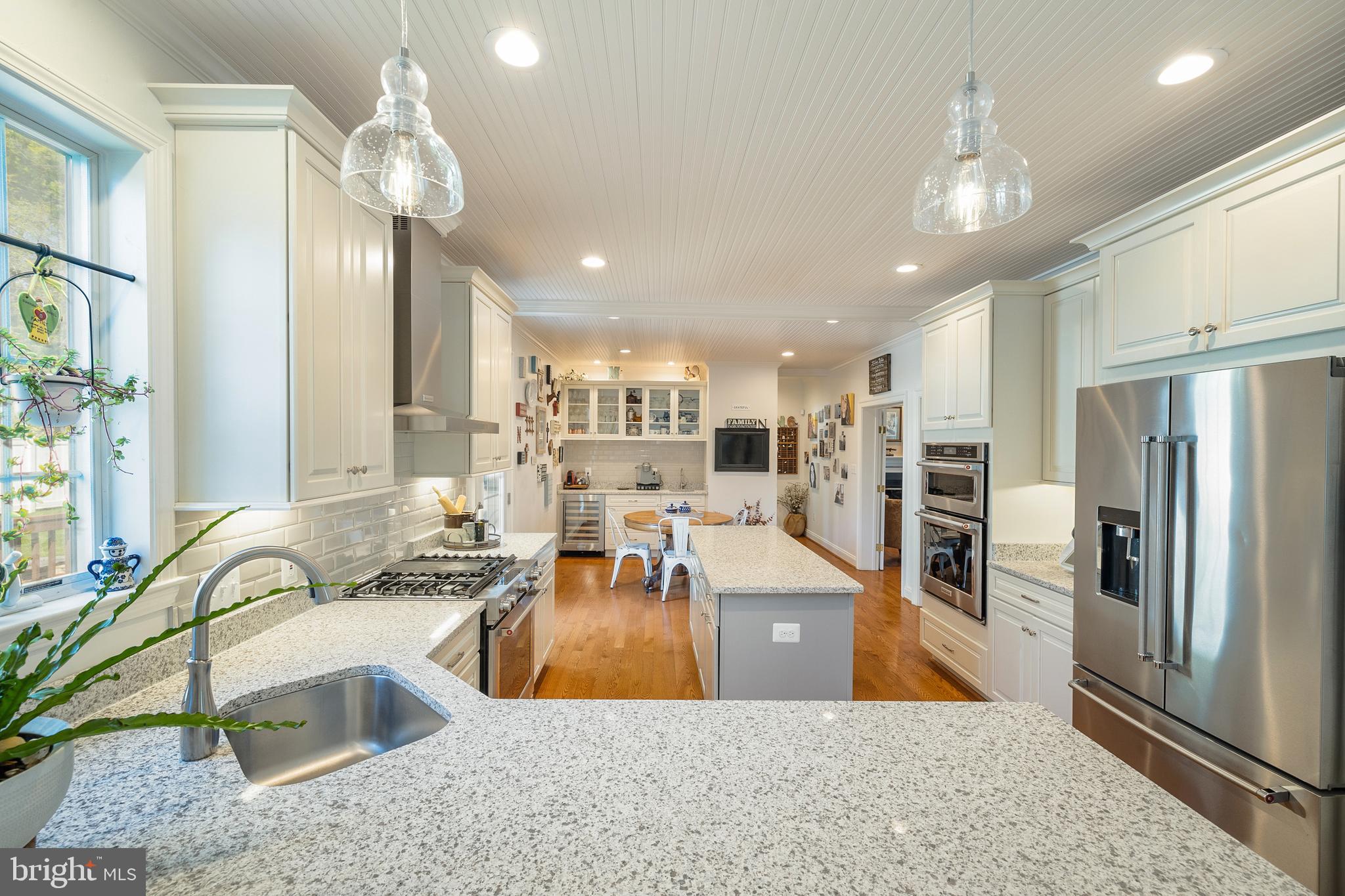 7859 Southdown Road Alexandria, VA 22308 - Photo 17 of 57 Kitchen