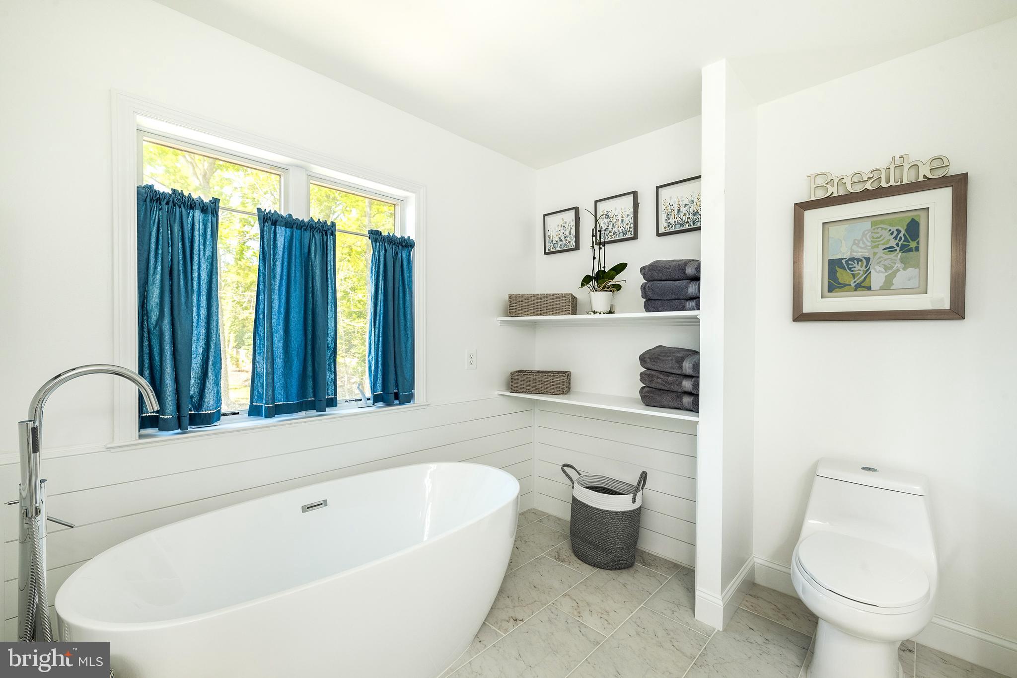 7859 Southdown Road Alexandria, VA 22308 - Photo 32 of 57 Primary Bath