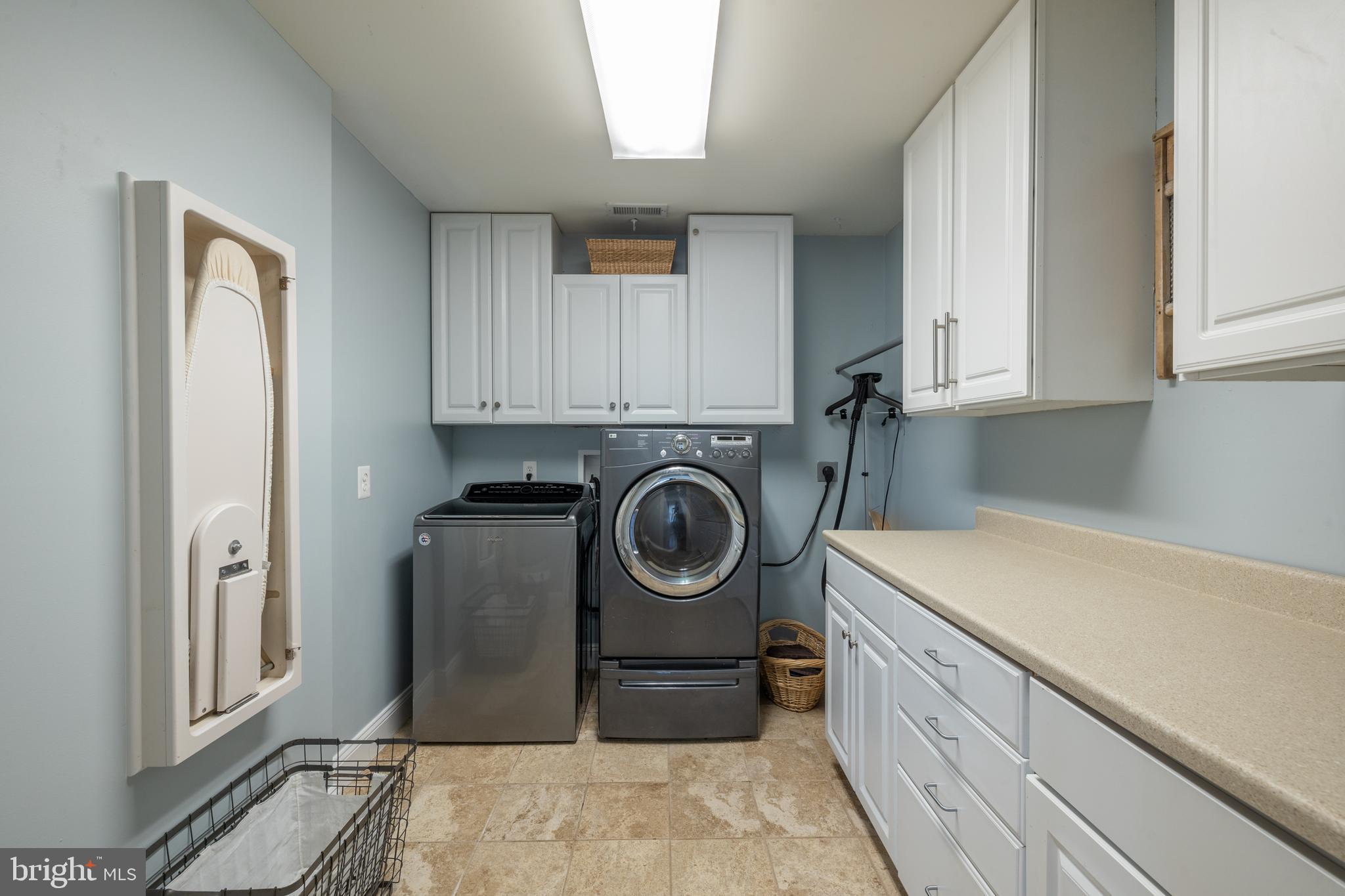 7859 Southdown Road Alexandria, VA 22308 - Photo 36 of 57 Laundry Room