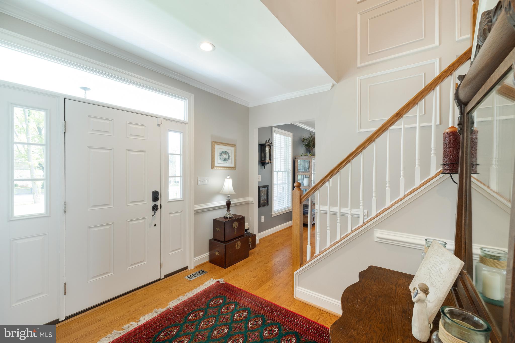7859 Southdown Road Alexandria, VA 22308 - Photo 8 of 57 Foyer