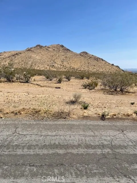 0 Roanoke Road Apple Valley, CA 92307 - Photo 5 of 15 a view of ocean view with mountains
