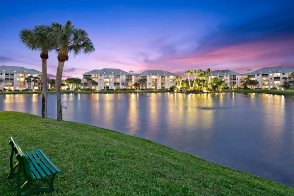 $2,200 | 353 Highway 1, Unit A203, Jupiter, FL 33477