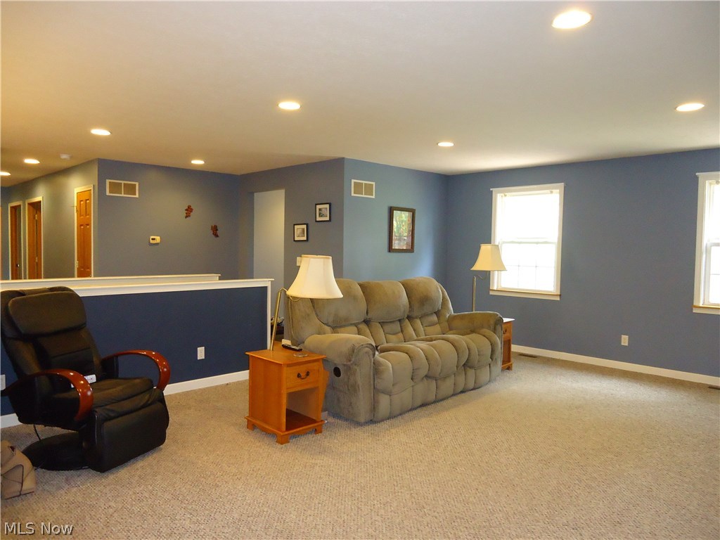 3330 Reimer Road Barberton, OH 44203 - Photo 6 of 35