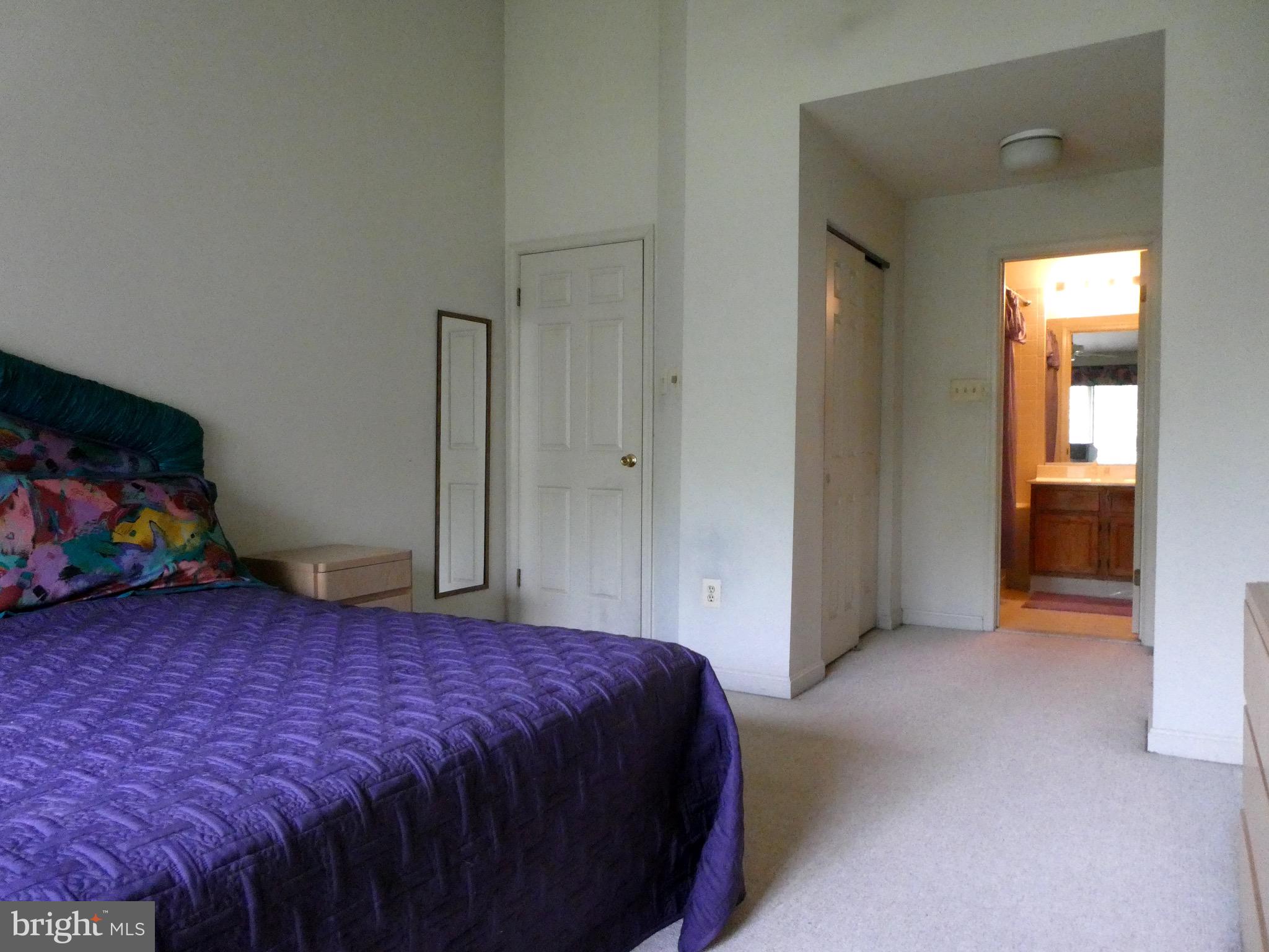 5147 Columbia Road, Unit 832 Columbia, MD 21044 - Photo 10 of 32 Large Primary Bedroom