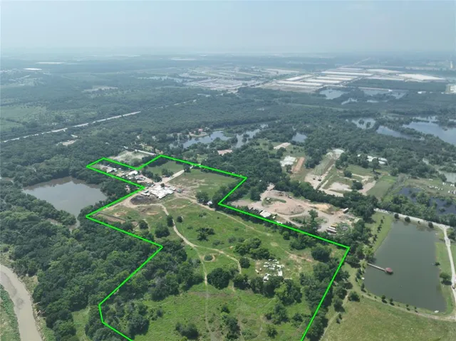 a view of a lake view