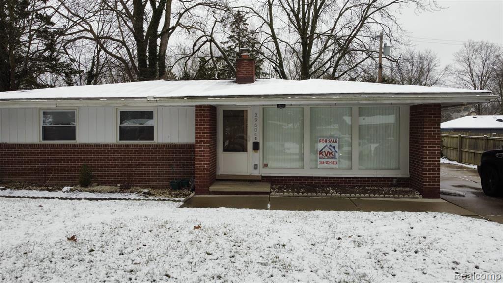 29604 Chelmsford Road Southfield, MI 48076 - Photo 24 of 27