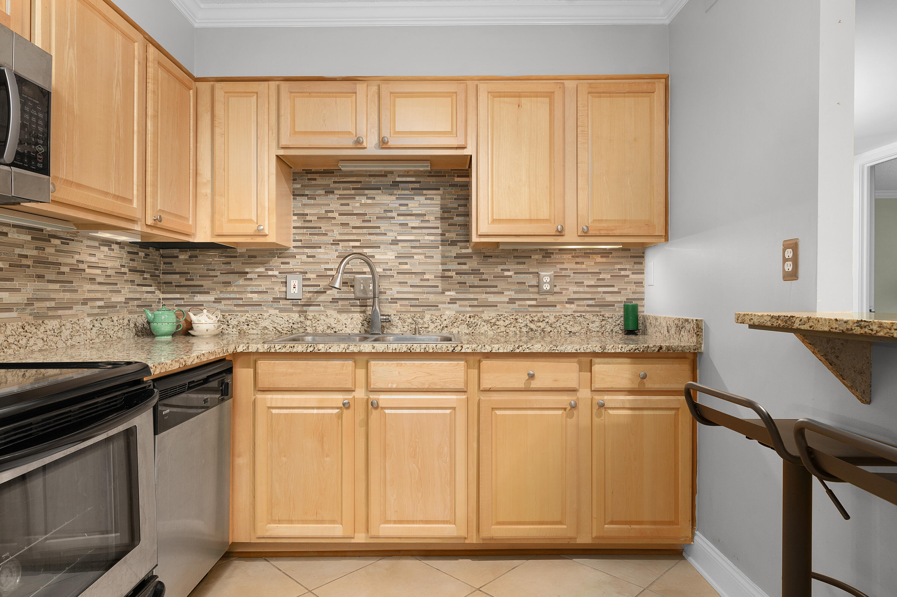 1131 Stringers Ridge Road, Unit 11E Chattanooga, TN 37405 - Photo 15 of 49 11 - 1131 Stringers 11E - Interior