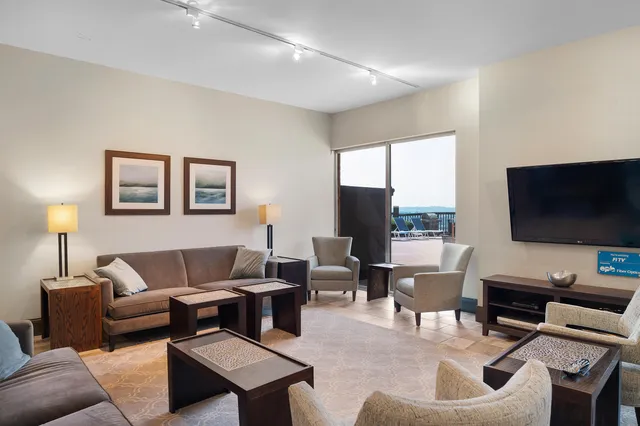 $1,900 | 1131 Stringers Ridge Road, Unit 11E, Chattanooga, TN 37405