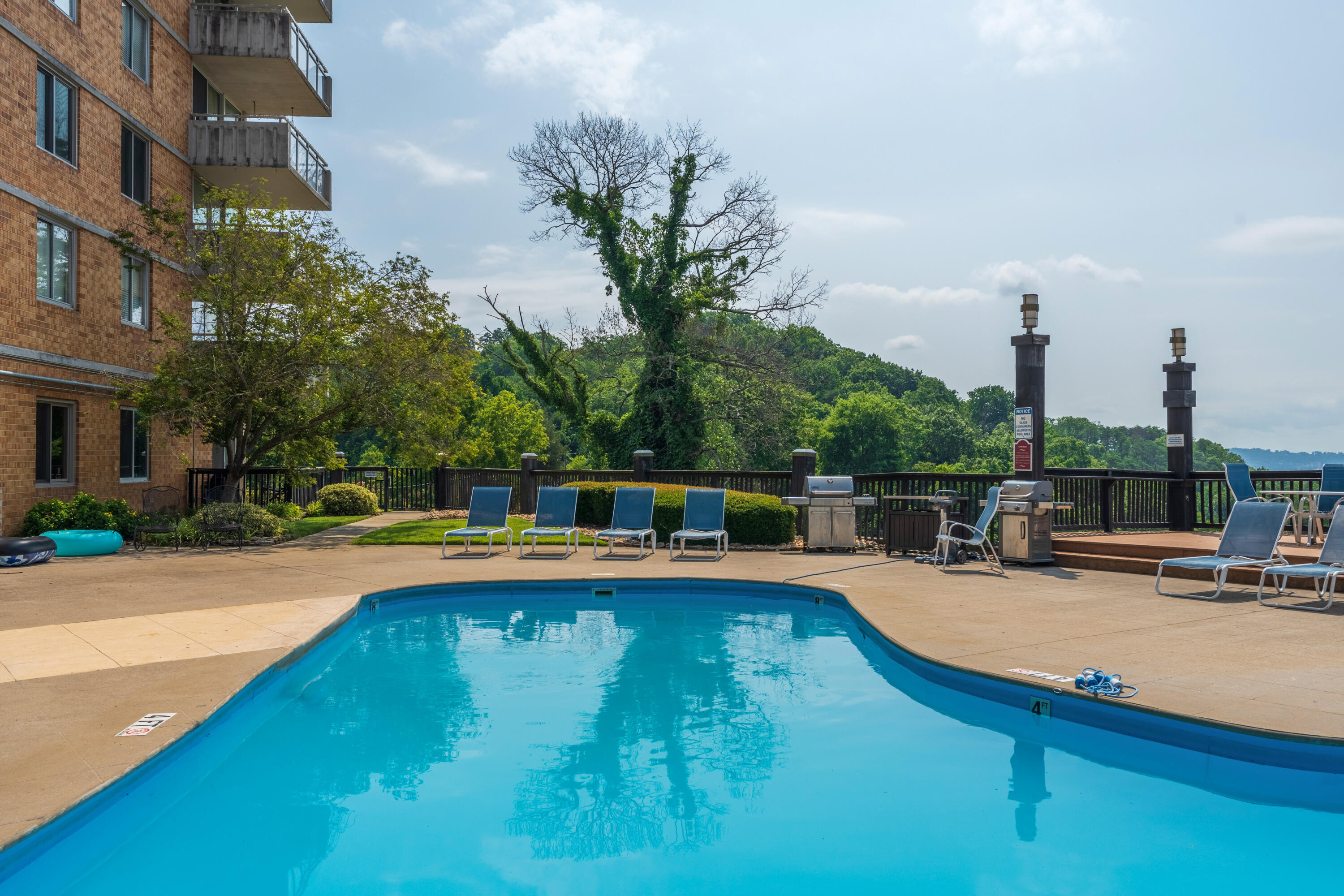 1131 Stringers Ridge Road, Unit 11E Chattanooga, TN 37405 - Photo 40 of 49 23 - 1131 Stringers Ridge Road Unit 9J -